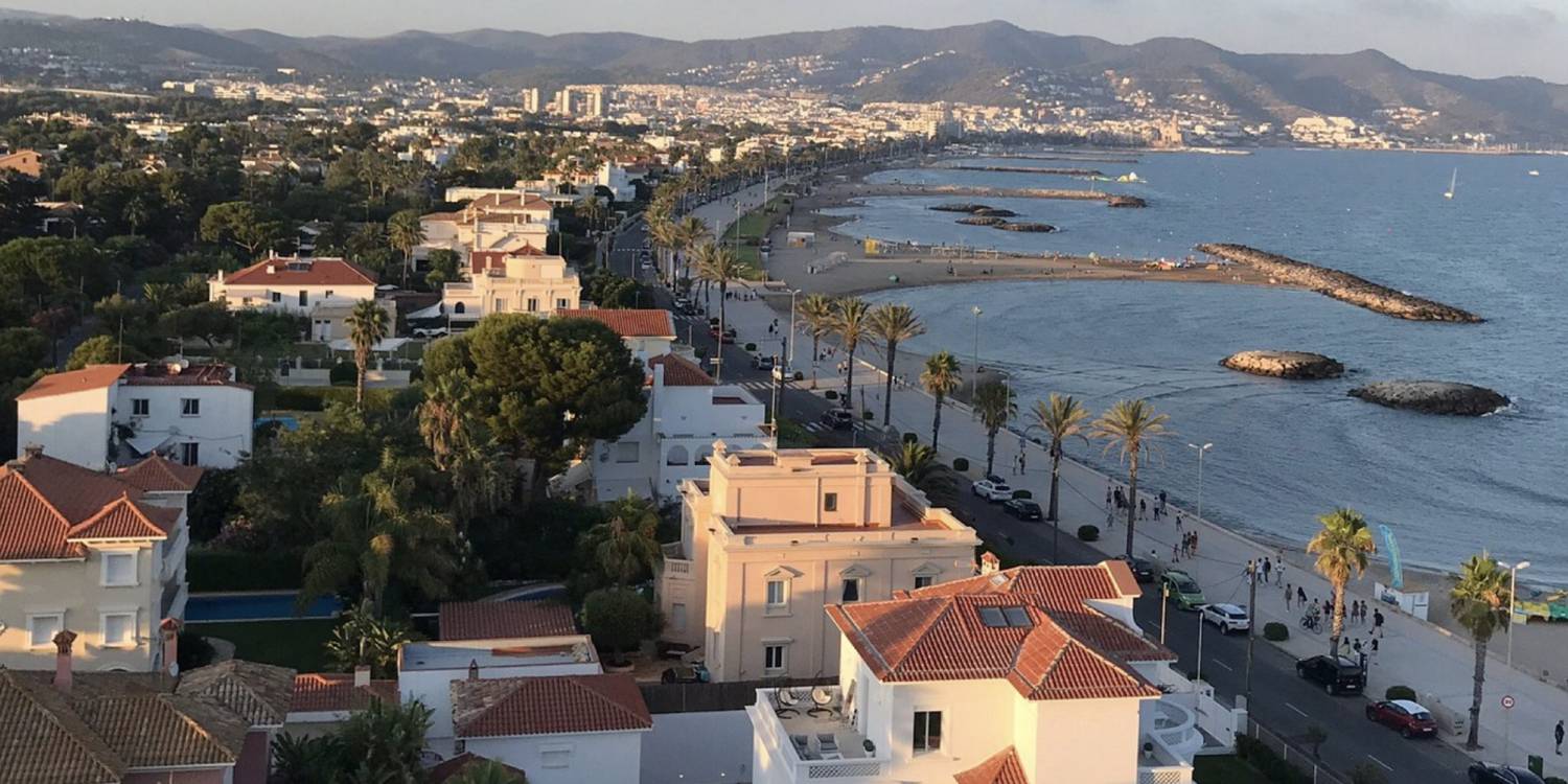 Platja de Terramar sitges Platja de Terramar sitges